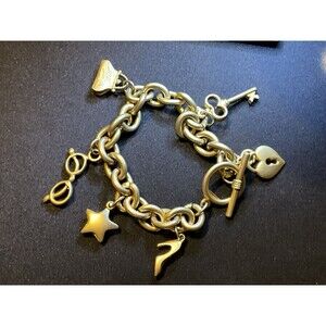 Victorias Secret Signed VS Charm Bracelet Gold Tone Link Chain Toggle  Vintage